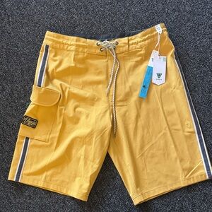 VISSLA Men's Mustard Board Shorts with Gray Stripes